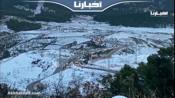 الثلوج تكسو مرتفعات جبال "ألمو" المحيطة بمدينة بركان ووجدة